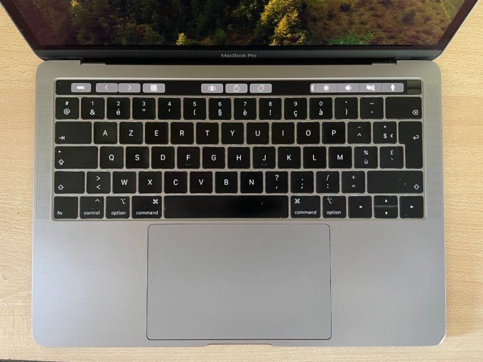 MacBook Pro 13" i5 256 SSD 8GO (2019) - AZERTY - Français - TouchBar -