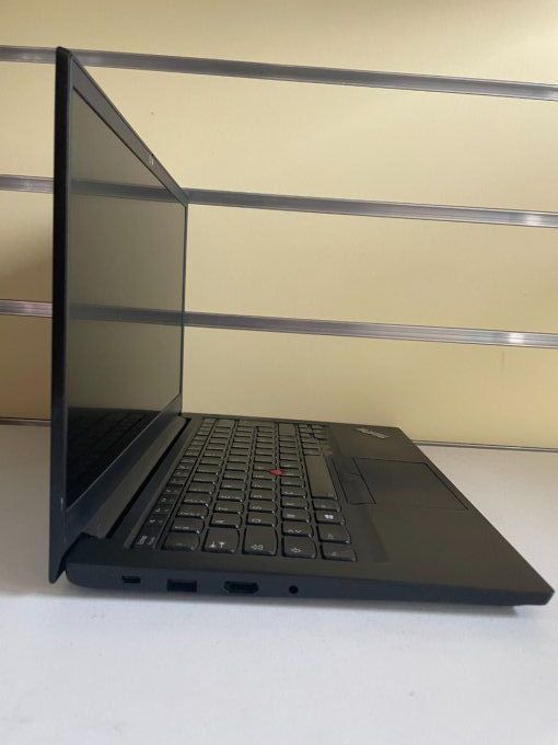 Lenovo Thinkpad E14  14" AMD Ryzen 7  24Go  256Go SSD NVme AZERTY - Français