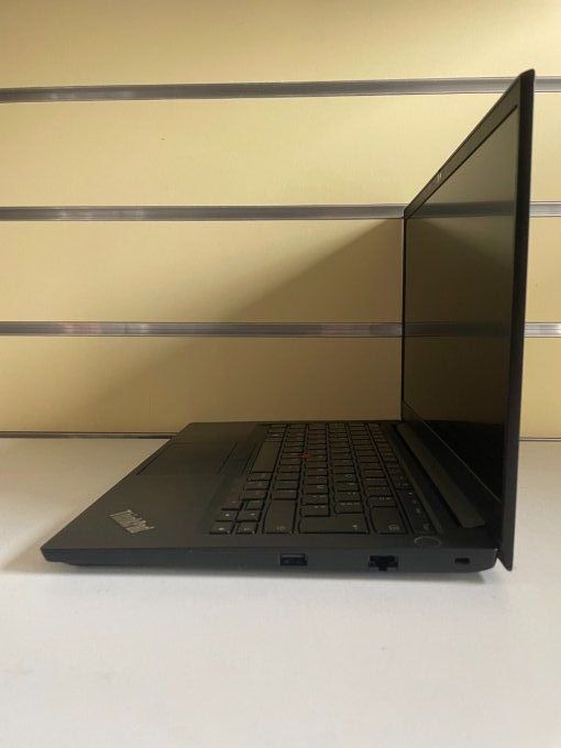 Lenovo Thinkpad E14  14" AMD Ryzen 7  24Go  256Go SSD NVme AZERTY - Français